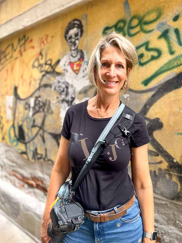 Frau mit ADHS und Stress